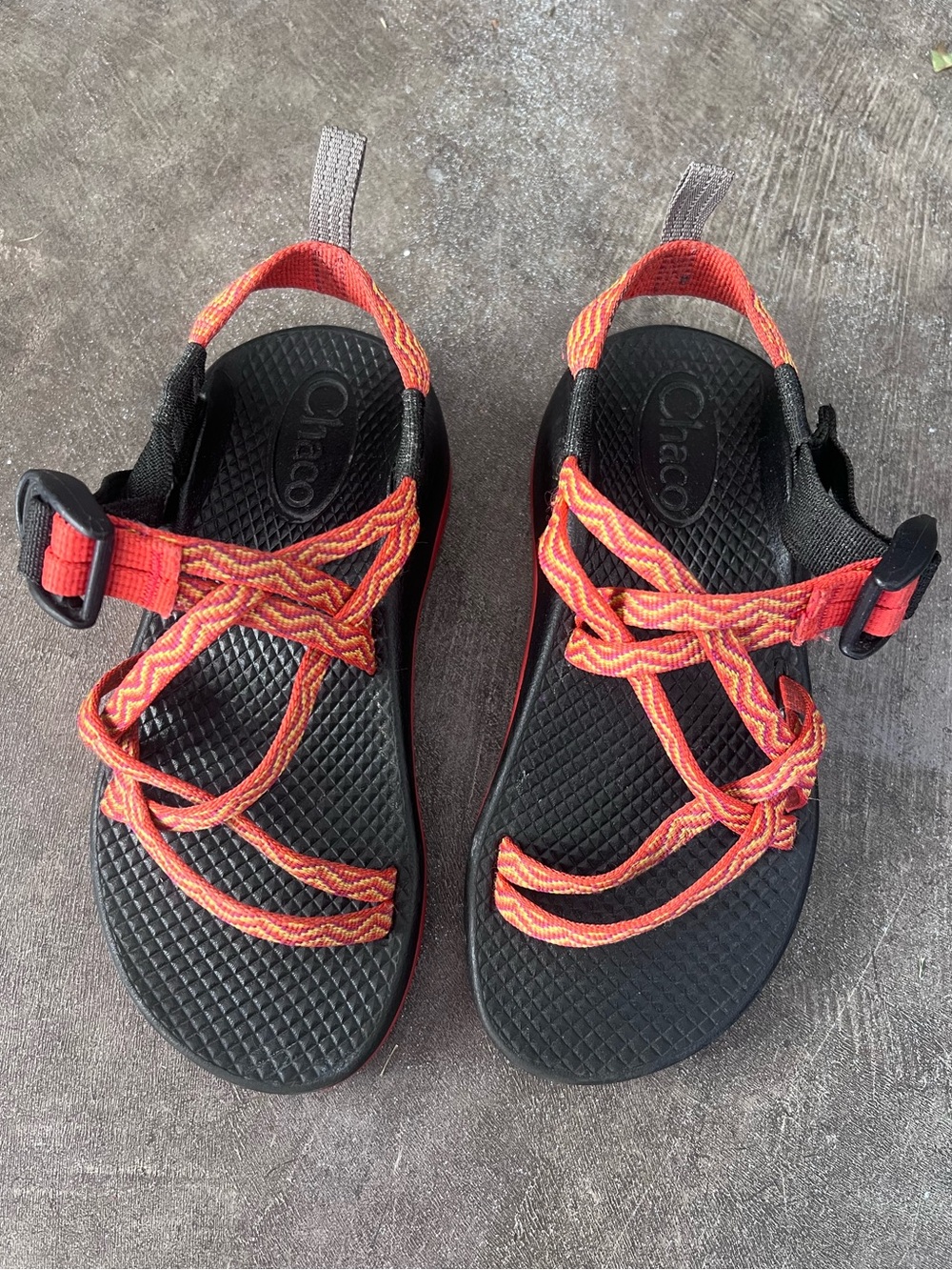 Chaco Kids Orange and Coral Rope Strap Sandals - Black Footbed